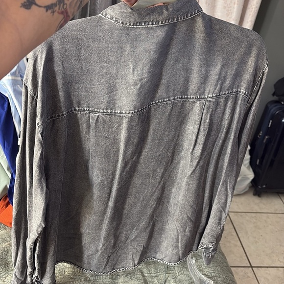 Gray Denim Button-Up Shirt - Picture 5 of 5